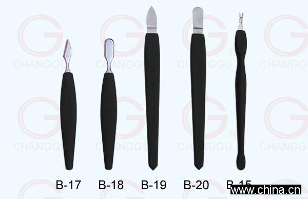 Cuticle pusher