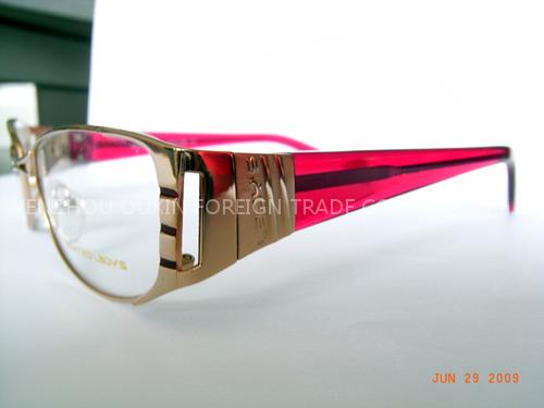 Reading glasses
