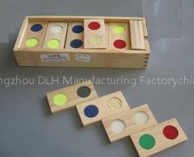 Wooden Garden Dominoes Game- DLH02401-1