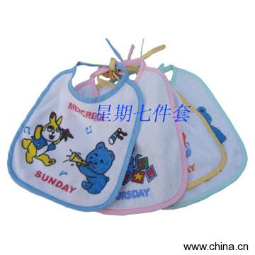 Seven Accessories of A Week Bib