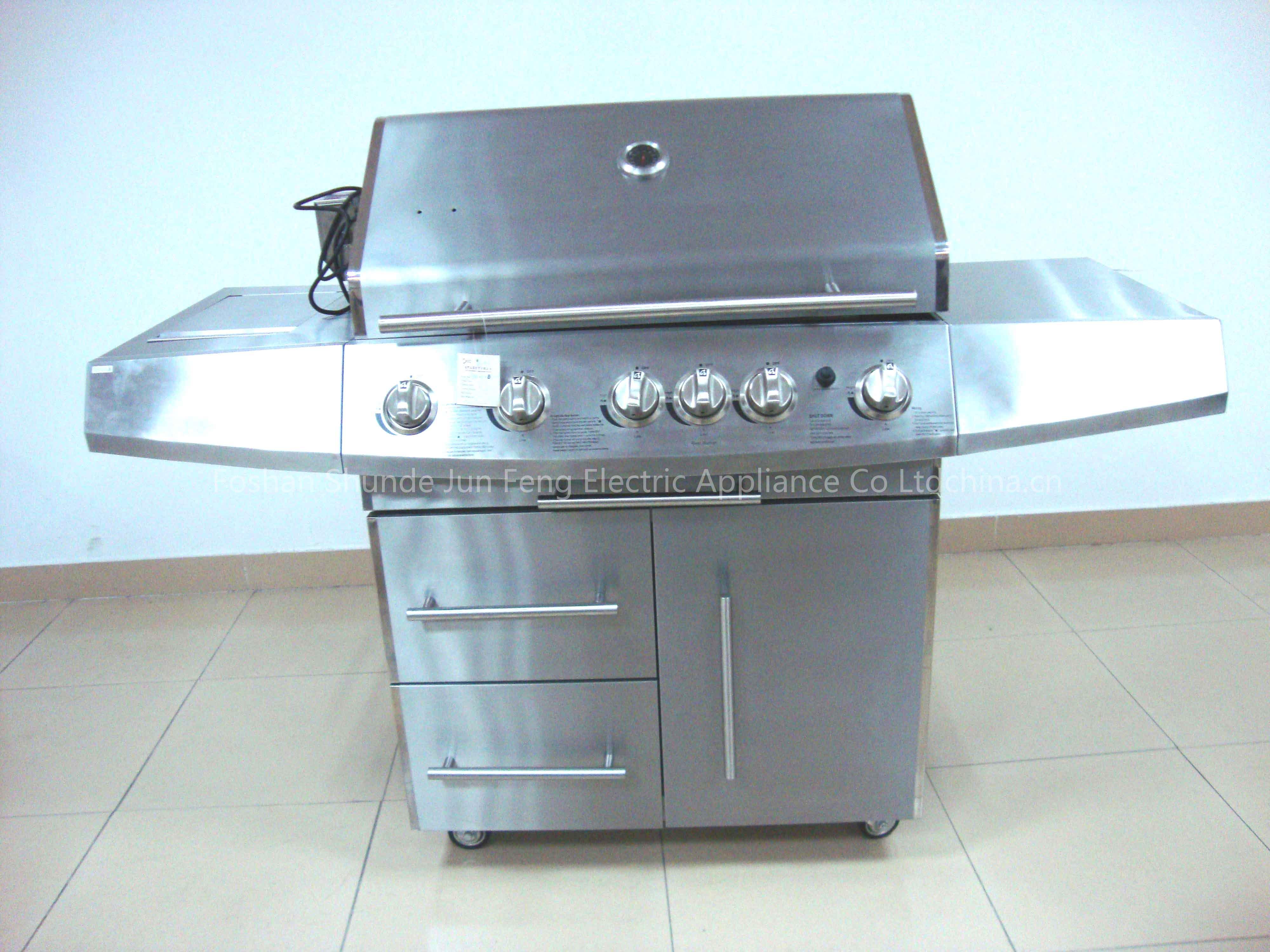 Gas BBQ grill - 5 burners