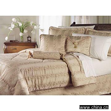 Jacquard Comforter Set