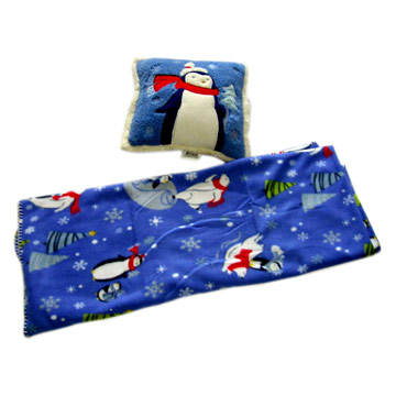 Children\'\'s Blanket and Pillow Set