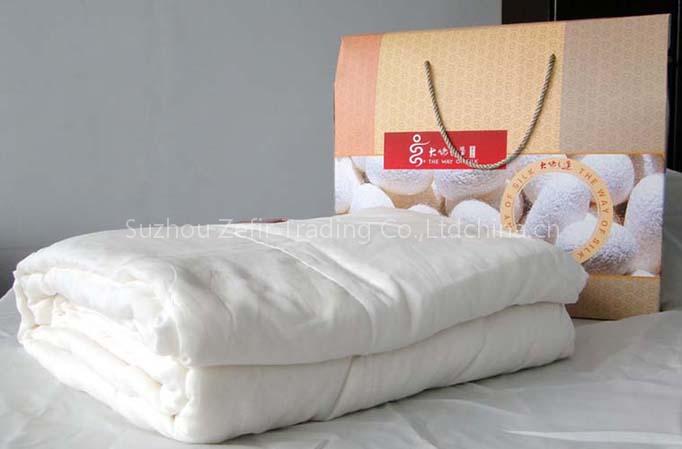 premium silk quilt
