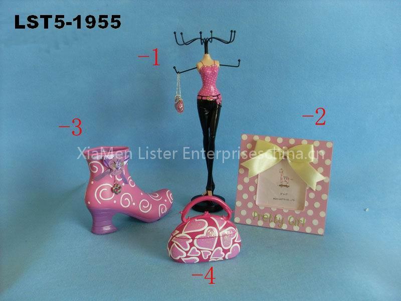 jewelry holder