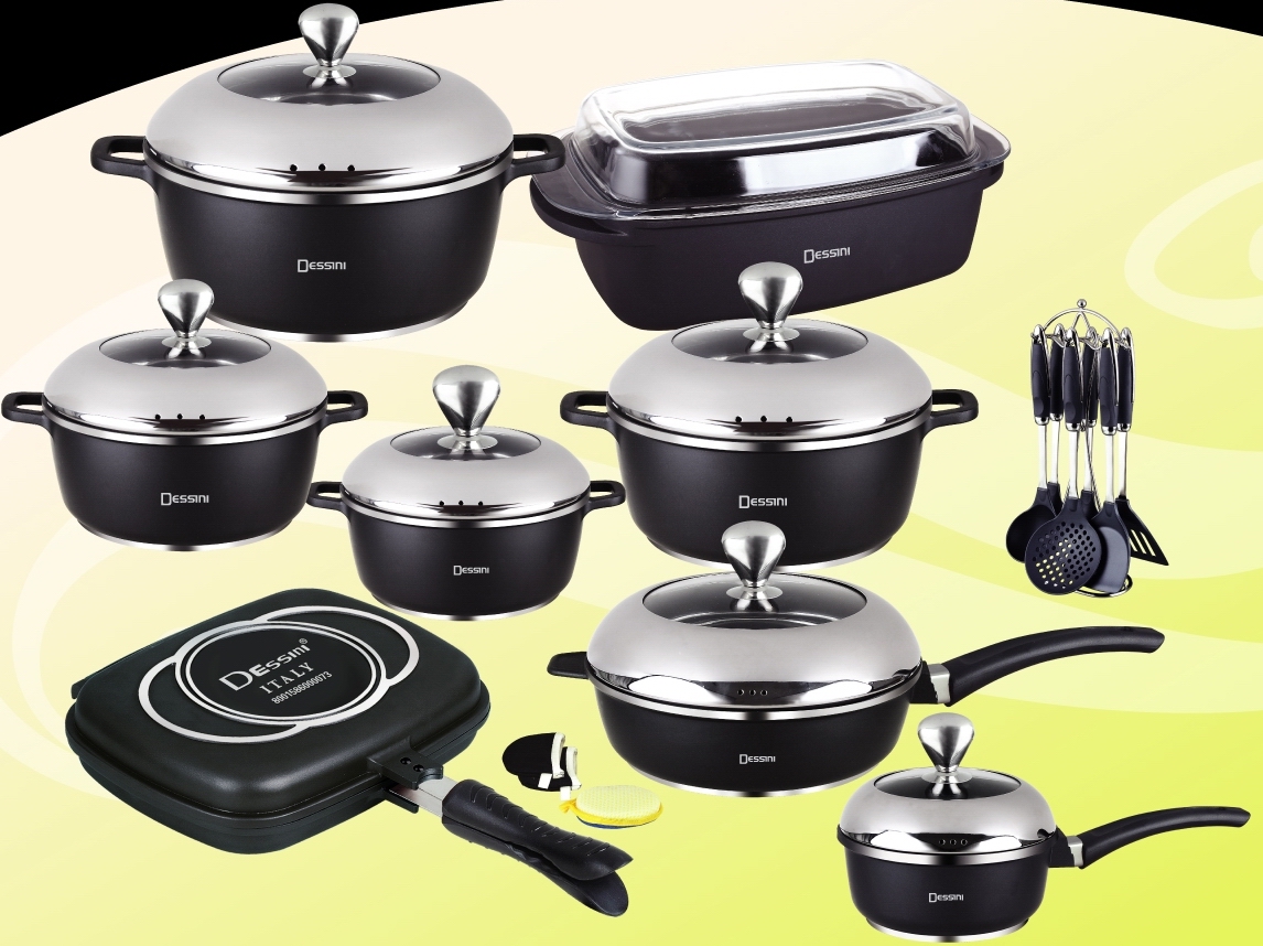 Cast aluminum cookware set