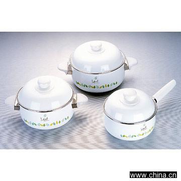 Decorated Casserole Pans