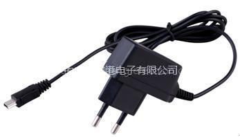 Travel Charger (100-240 V)
