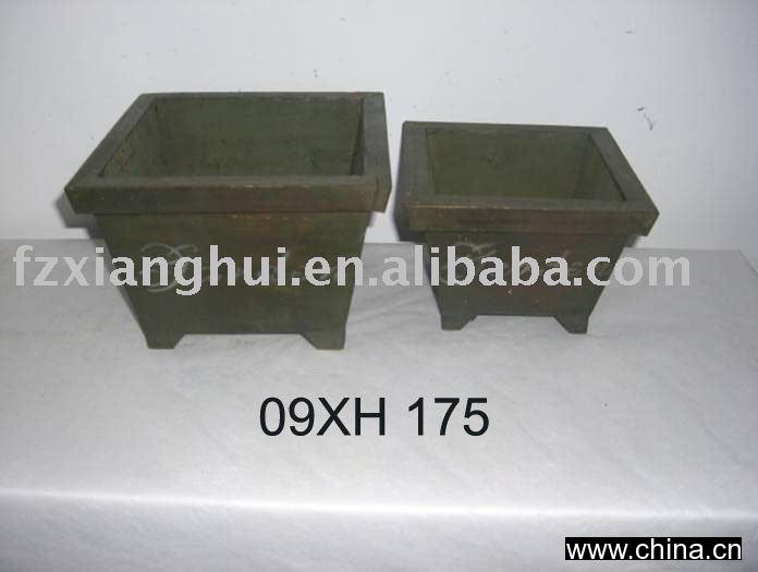 Flower pot