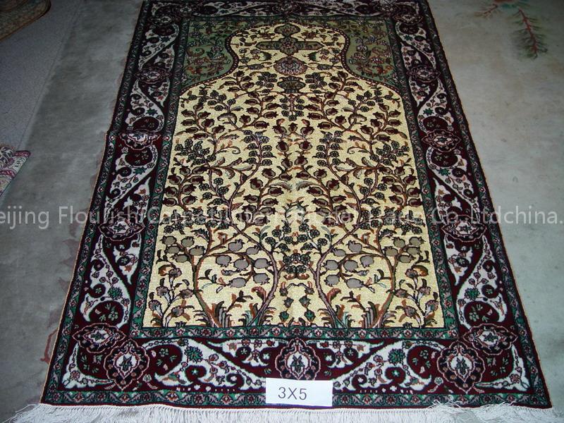 hand knotted silk carpet