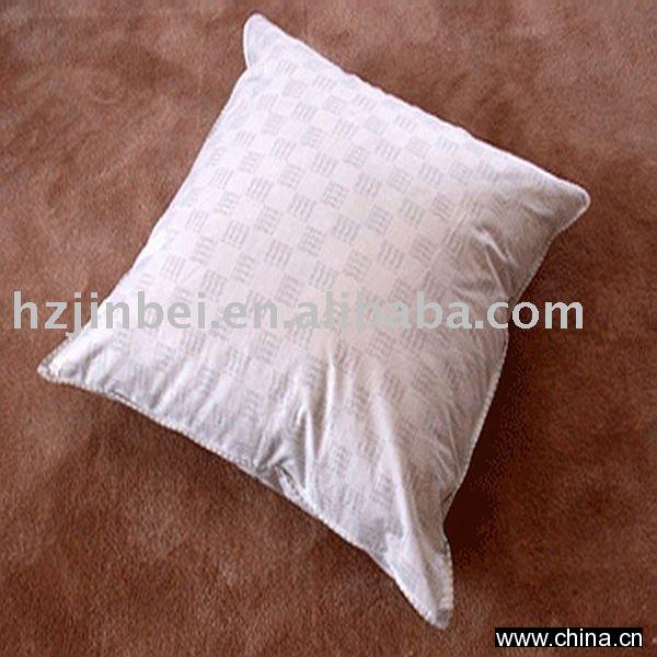 Down cushion/pillow