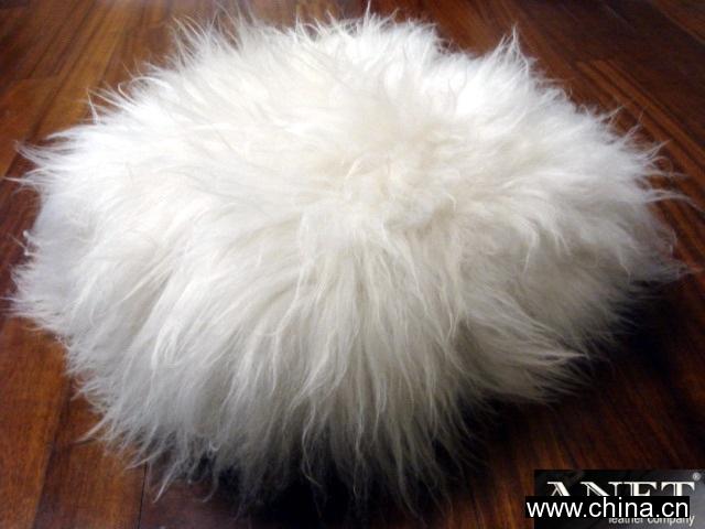 CUSHIONS : NATURAL LAMBSKINS / eco products