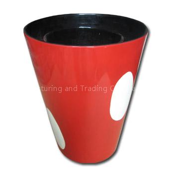 handmade lacquer vase from Huveco, Vietnam