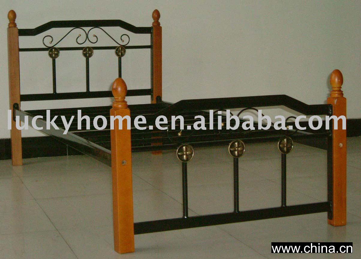 metal wooden bed