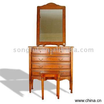 Dresser Set