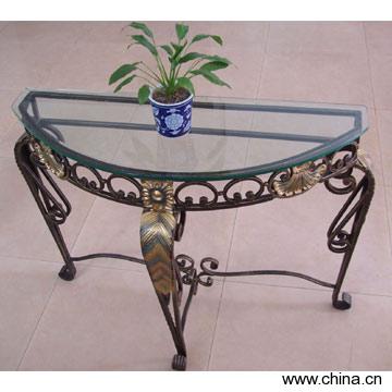 Corner Table
