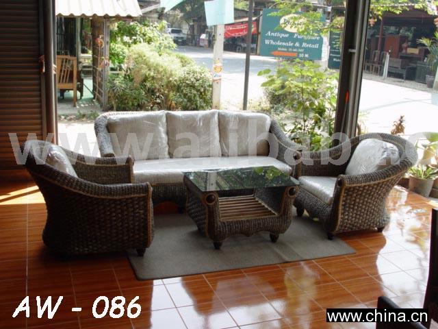 Classic Living Room Set