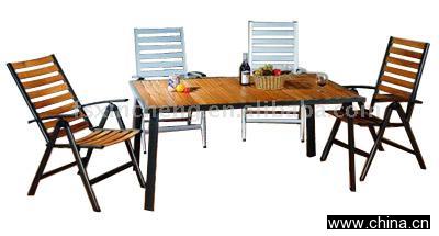Foldable Chairs & Tables