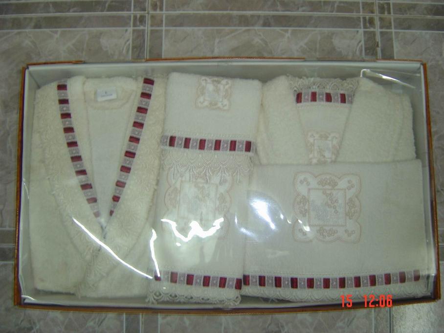 United Arab Emirates Italian Bathrobe Gift Set - 8 Pcs