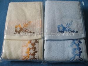 half zero twist and jacquard towel