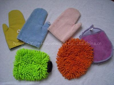Household glove