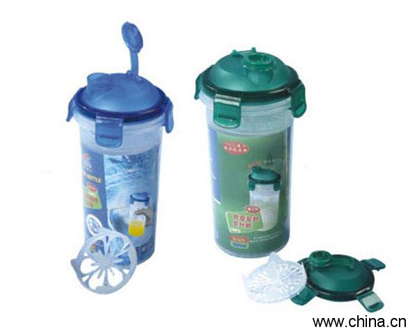 plastic bottle & mug