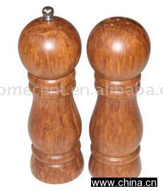 Salt Shaker & Pepper Mill Set