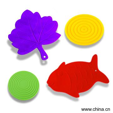 Silcone Pot Holders (Leaves and Fish)