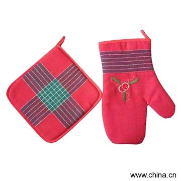 Oven Mitt and Pot Holder