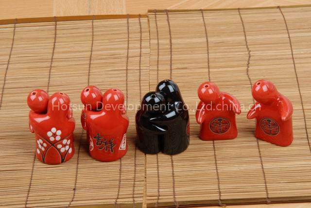 Porcelain Salt and Pepper Shaker from HotSun - 2