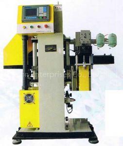 In-mold labeling machine