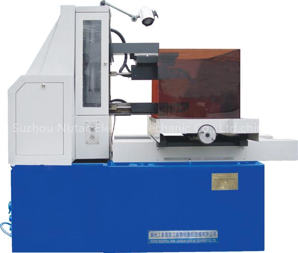 Wire cut EDM machine