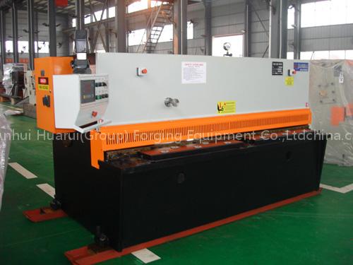 QC12K-6×2500 Hydraulic Swing CNC Beam Shear