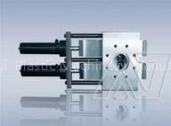 Double-plate screen changer