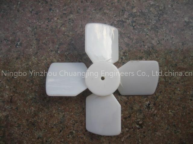 Plastic Fan Blade (100mm, Right Angle)