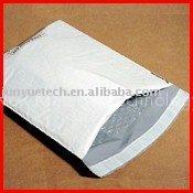 Co-extruded poly bubble mailer