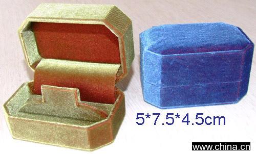 Necktie Box