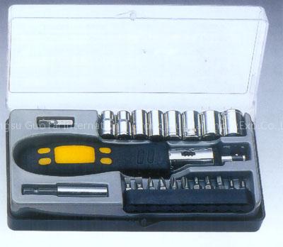 22PC.Ratchet Screwdriver,Bits&Socket Set 8304022