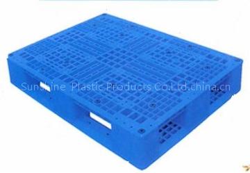 Plastic pallets