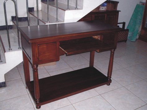 Indonesia Computer Table