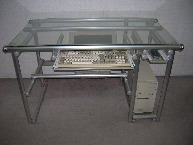 Malaysia Aluminium Computer Table