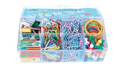 CLIPS AND PINS