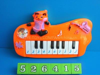 MUSICAL INSTRUMENT SET