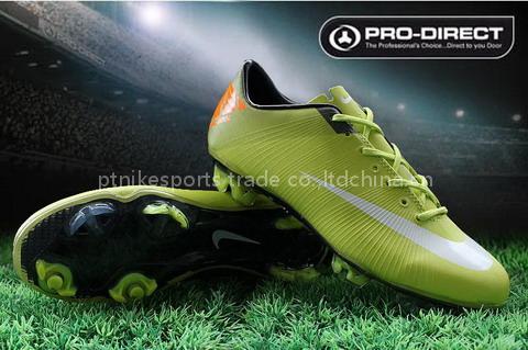 new 2011 footbal shoe