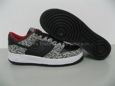 NIKE DRUNK SHOES