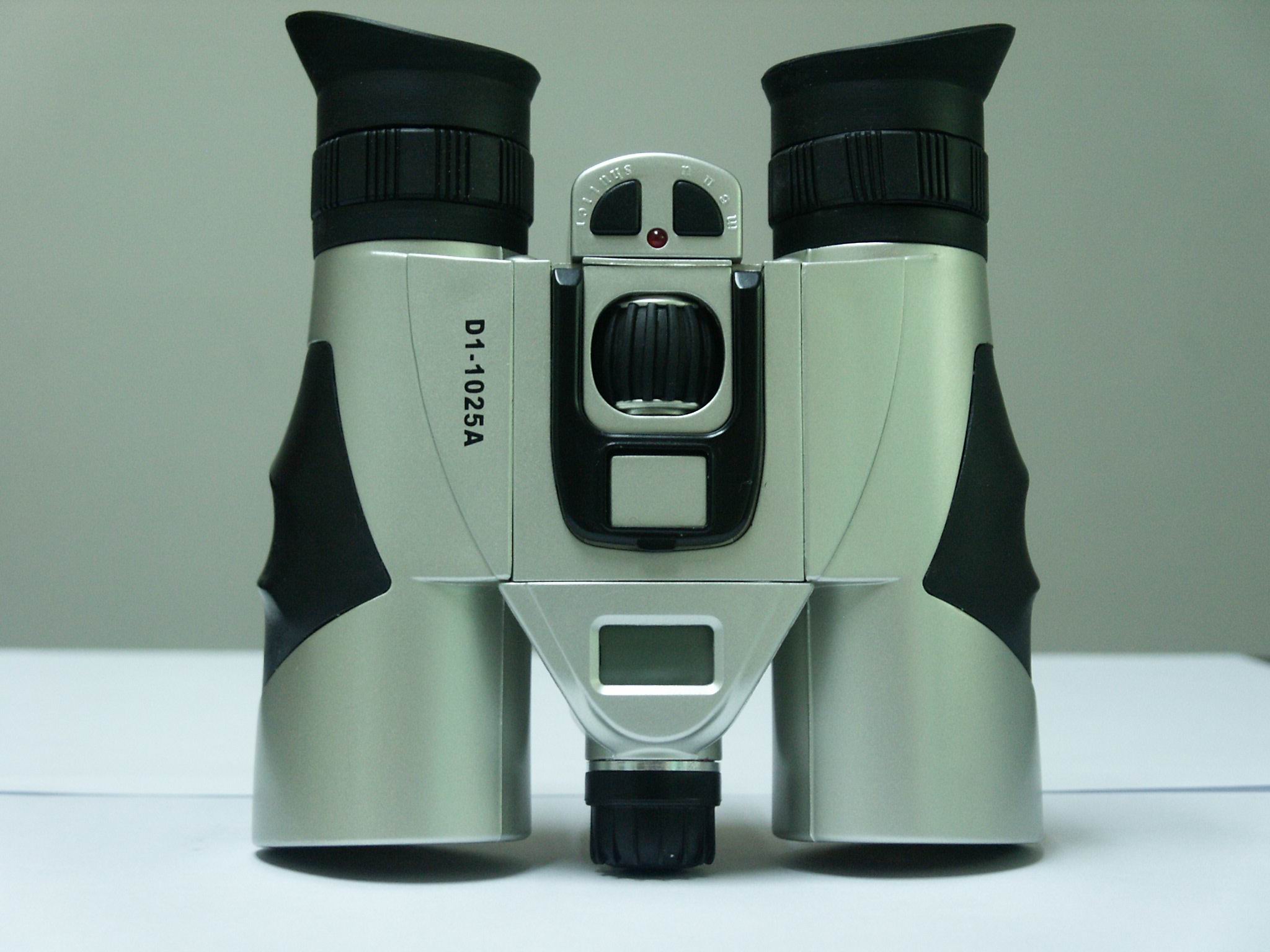 binoculars with 1.3 mega digital camera