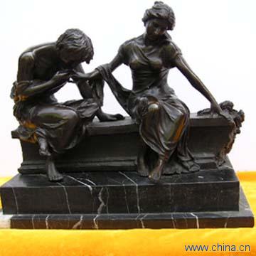 Bronze statue -Love