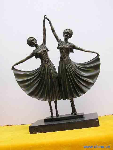 Bronze pair dance statue
