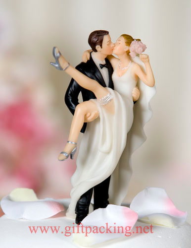 funny wedding cake toppers