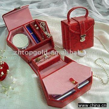 Red Hexagonal Handle Jewelry Box